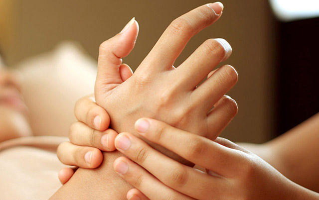 Giải Pháp Trị Thoái Hóa Khớp Bằng Massage - Phương Pháp Hiệu Quả và An Toàn